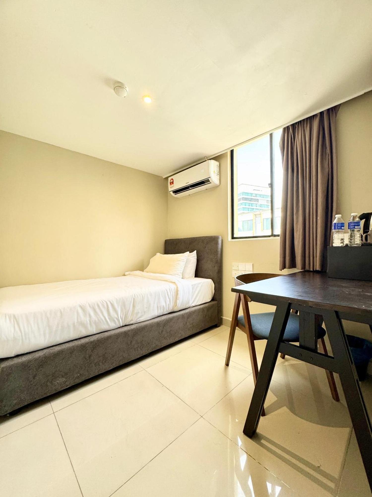 Kingston Hotel 6 - Changkat, Bukit Bintang Kuala Lumpur Exterior photo